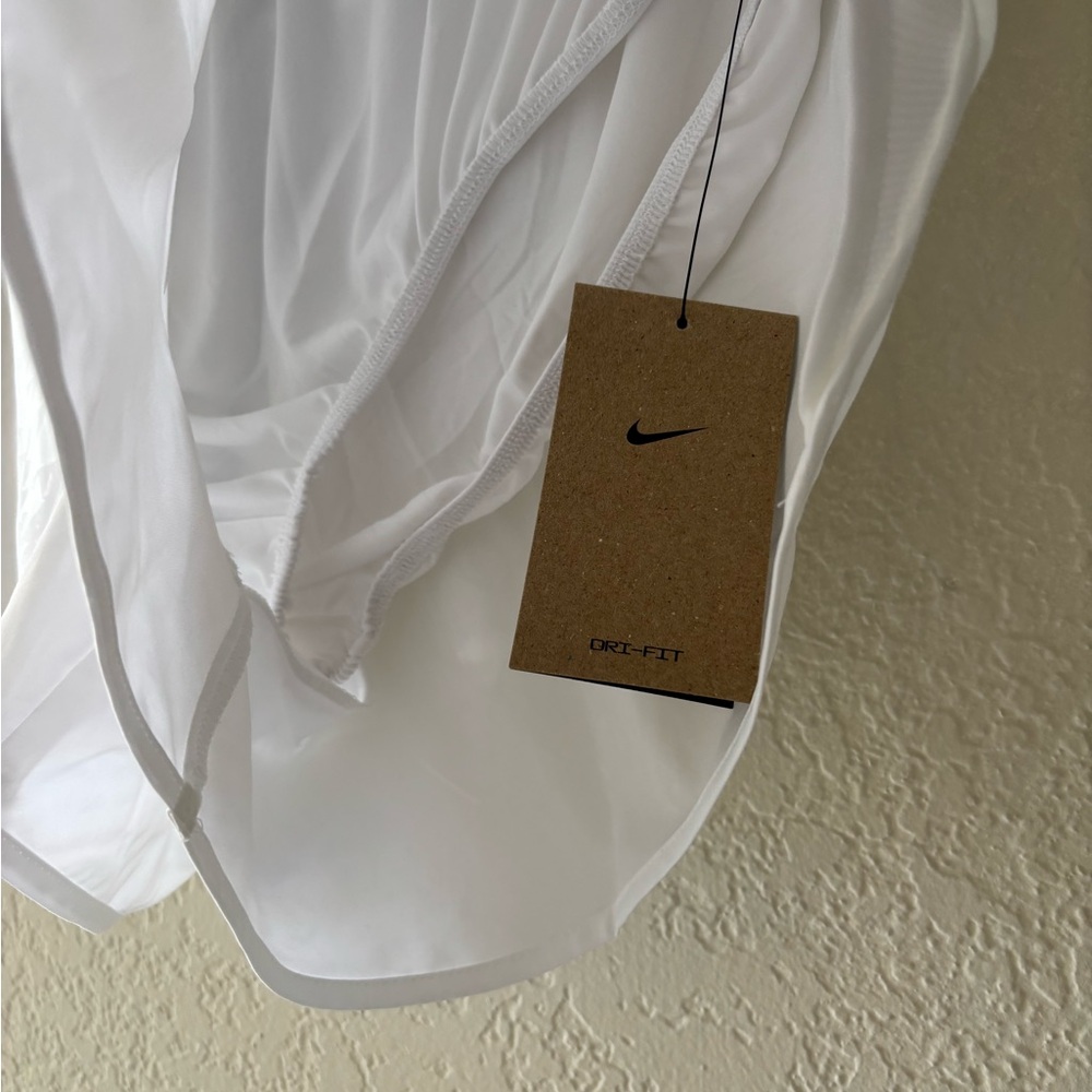 Nike White Athletic Shorts Lightweight Performance - Picture 4 of 6